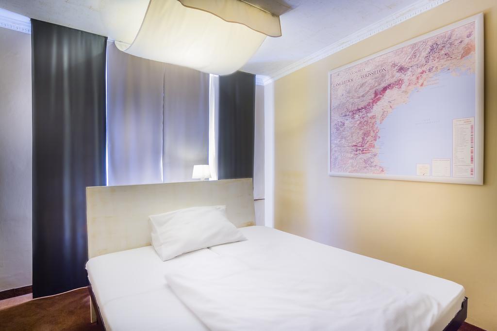 Villa St. Tropez Praag Kamer foto